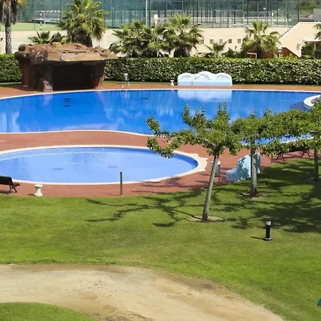 Apartbeach Juncos Residencial Piscinas Y Petanca *
