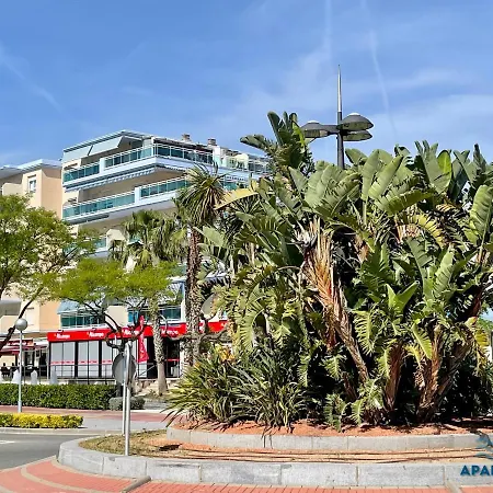 Apartbeach Juncos Residencial Piscinas Y Petanca *