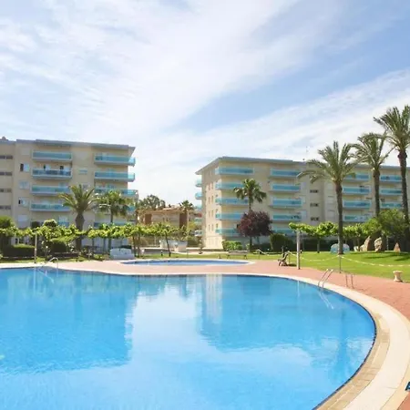 Apartbeach Juncos Residencial Piscinas Y Petanca
