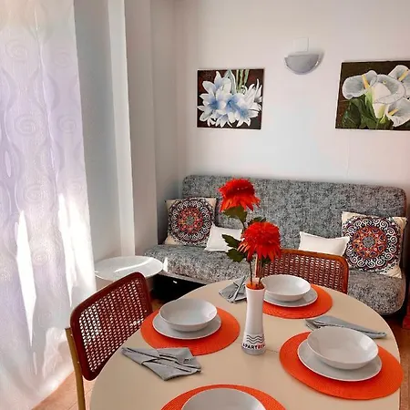 Apartbeach Juncos Residencial Piscinas Y Petanca Apartment *